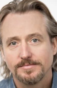 Linus Roache